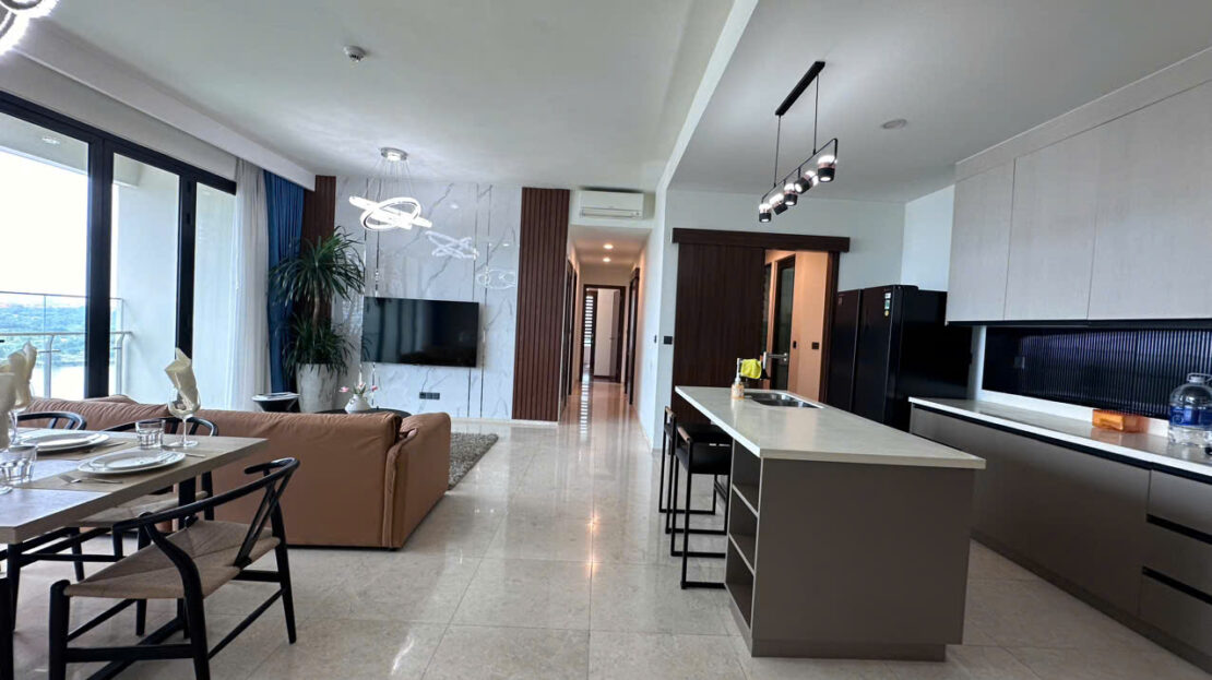 Spacious 4 bedroom apartment for rent in D'edge: River-facing unit
