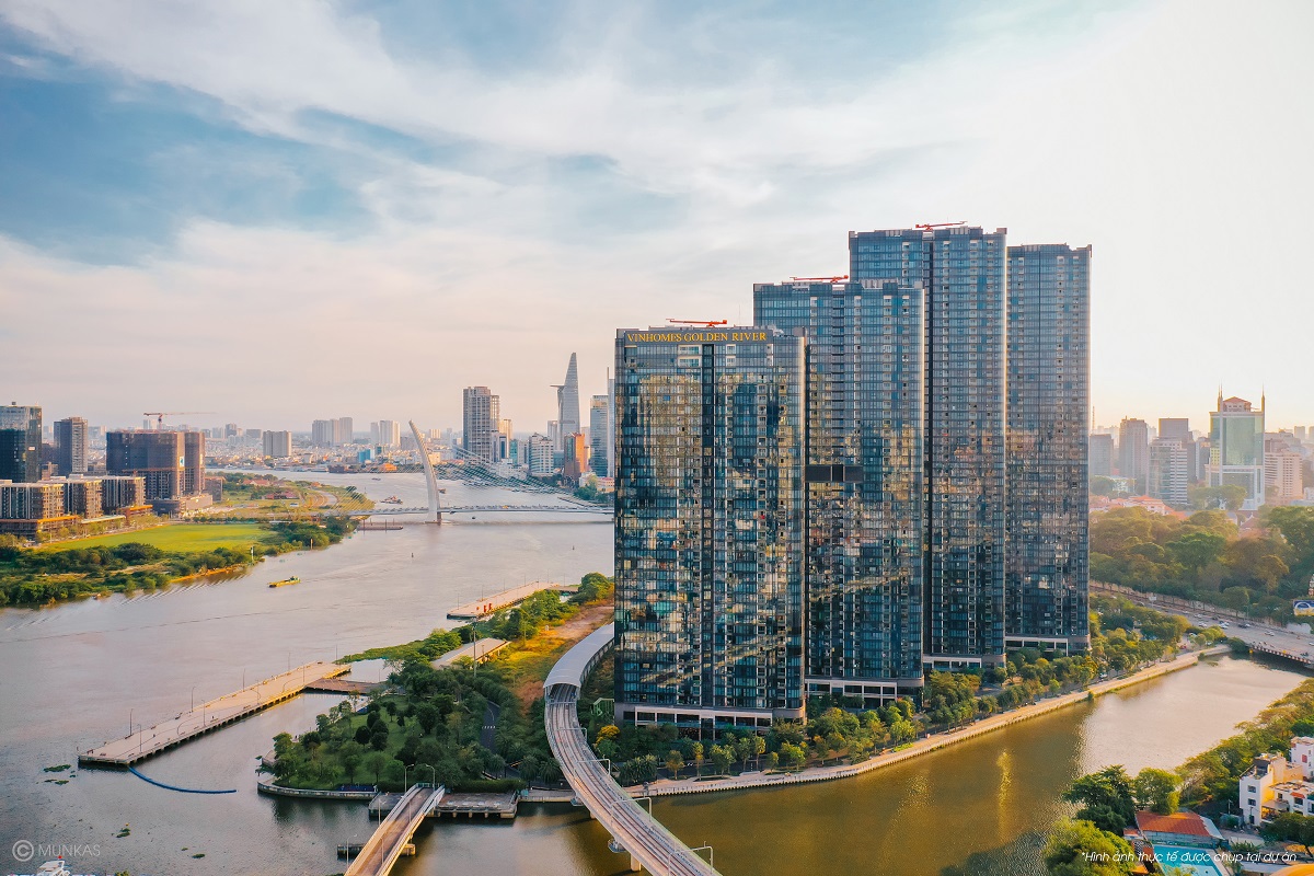 Vinhomes Golden River luxury apartment rental in Bason District 1 HCM