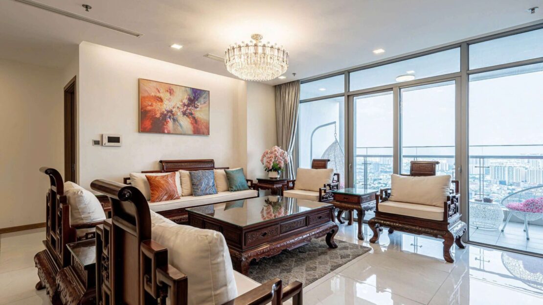 Spacious 4 bedroom for rent in Vinhomes Central Park with river view