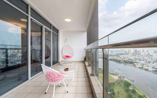 Spacious 4 bedroom for rent in Vinhomes Central Park with river view