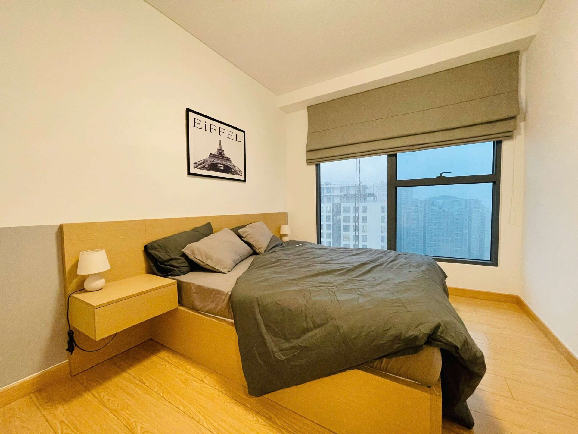 2BR for rent in Sunwah Pearl Binh Thanh city view