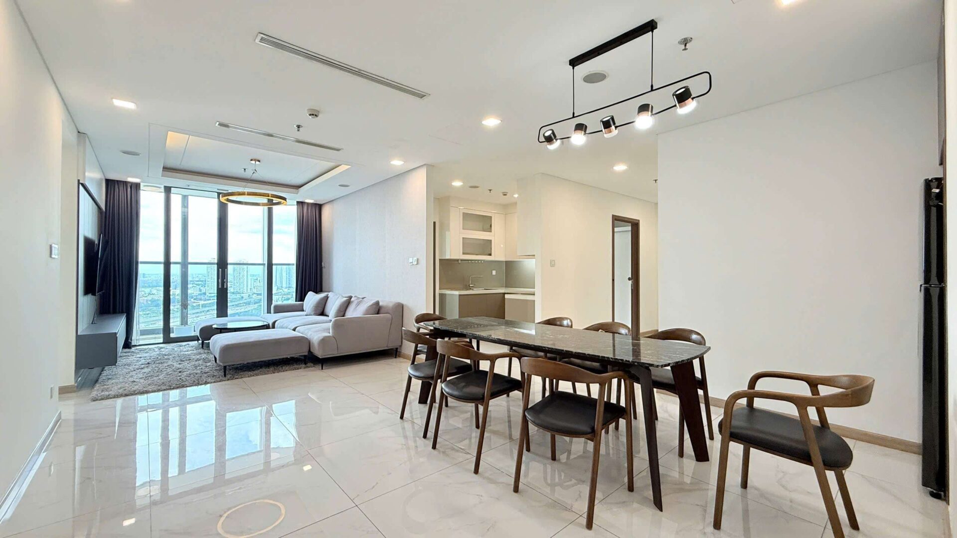 Landmark81 4 bedrooms for rent Vinhomes Central Park - Stylish 172m2
