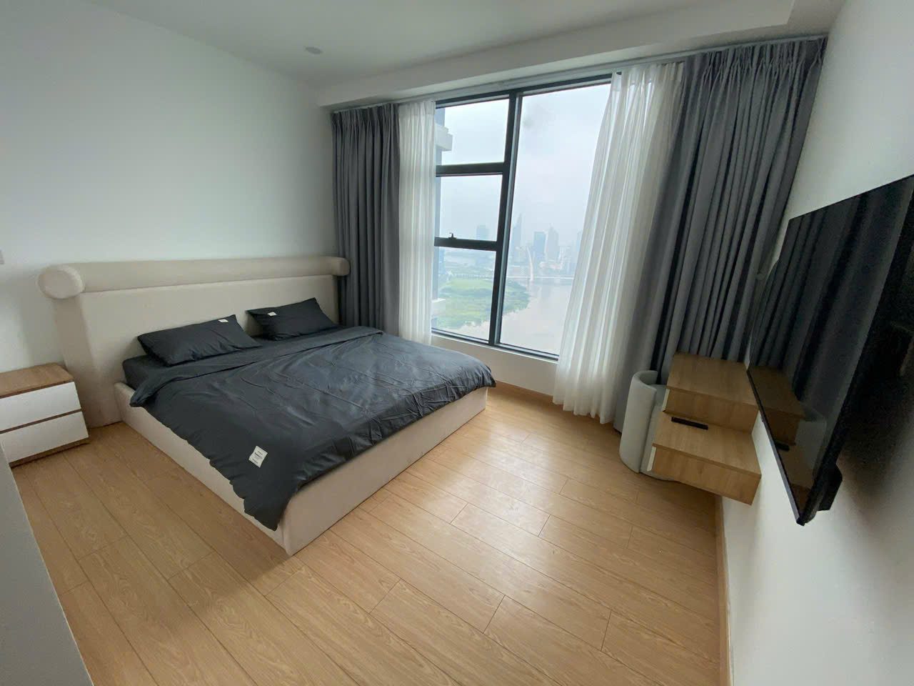 River view 2 bedroom apartment in Sliver House Sunwah Pearl SH-07