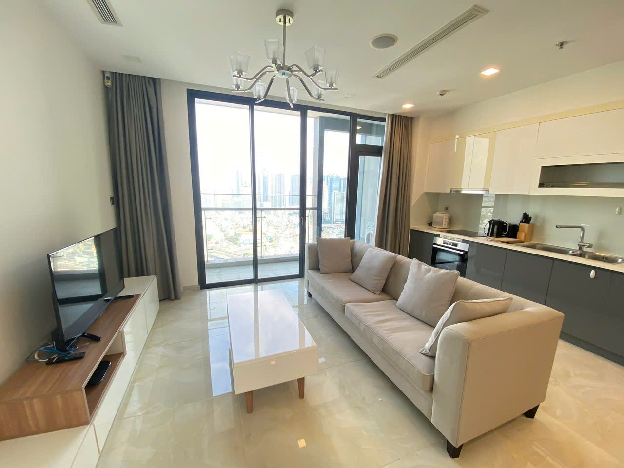 Vinhomes Golden River 2 bedroom for rent – High floor with open city view