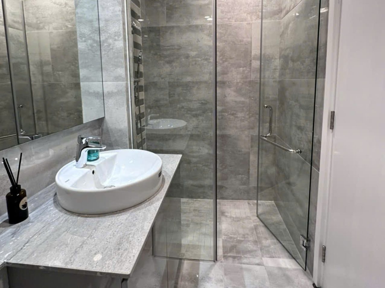 2 Bedroom Rental At D'Edge Thao Dien With Modern Furnishings And Nice View