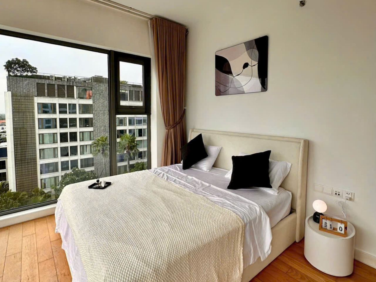 gateway madison 4BR apartment for rent Landmark81 view