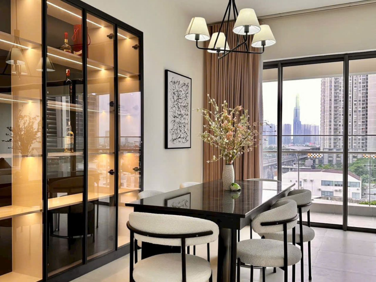 gateway madison 4BR apartment for rent Landmark81 view