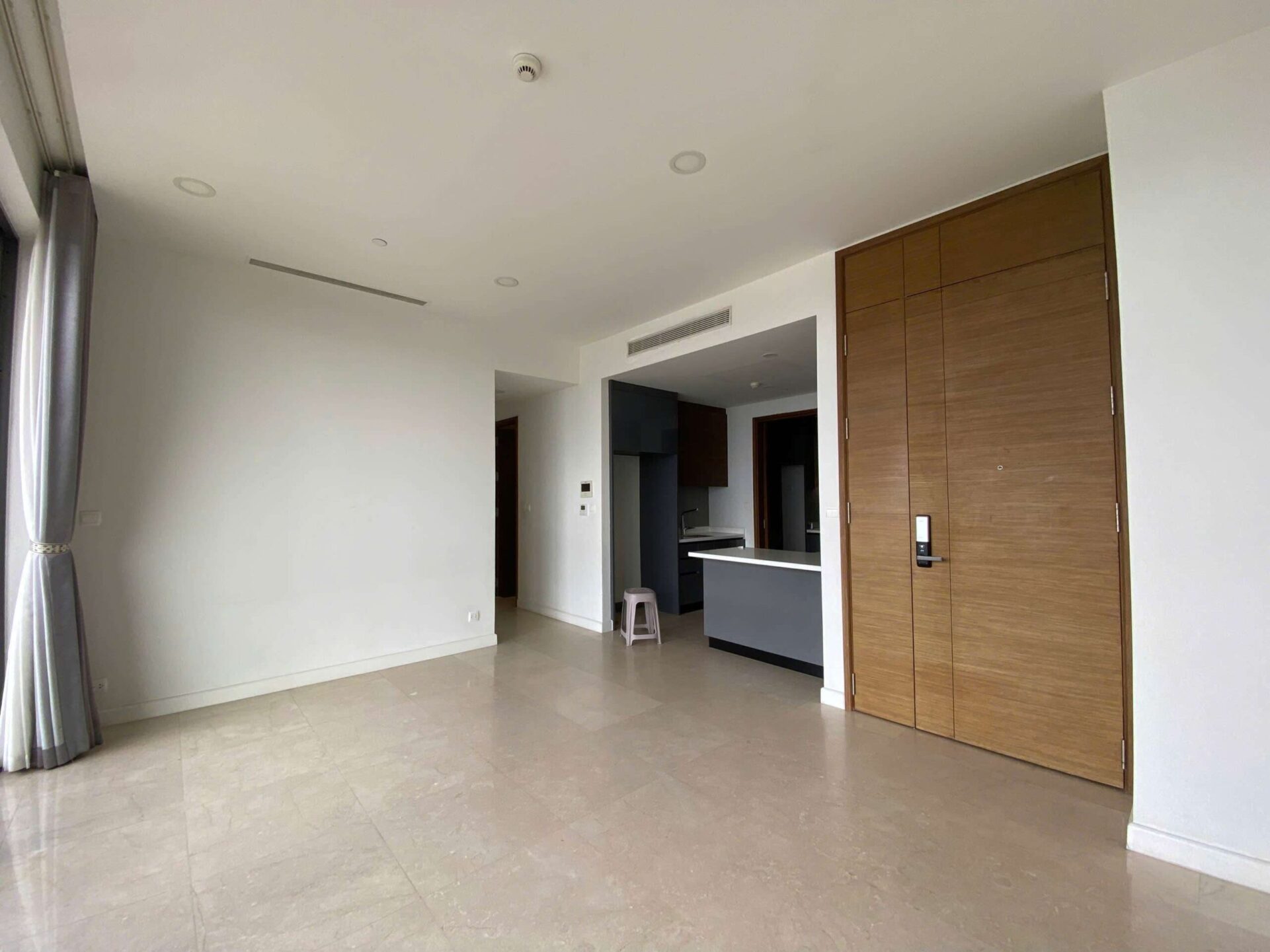 3 bedroom apartment for rent in Nassim building with river view