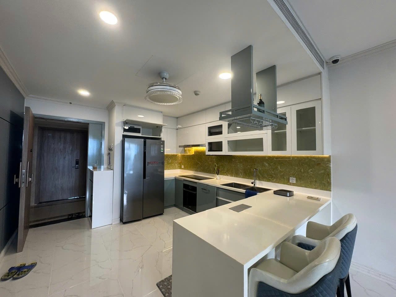 Sunwah Pearl 2 bedroom property for sale - High floor 103m2, river view