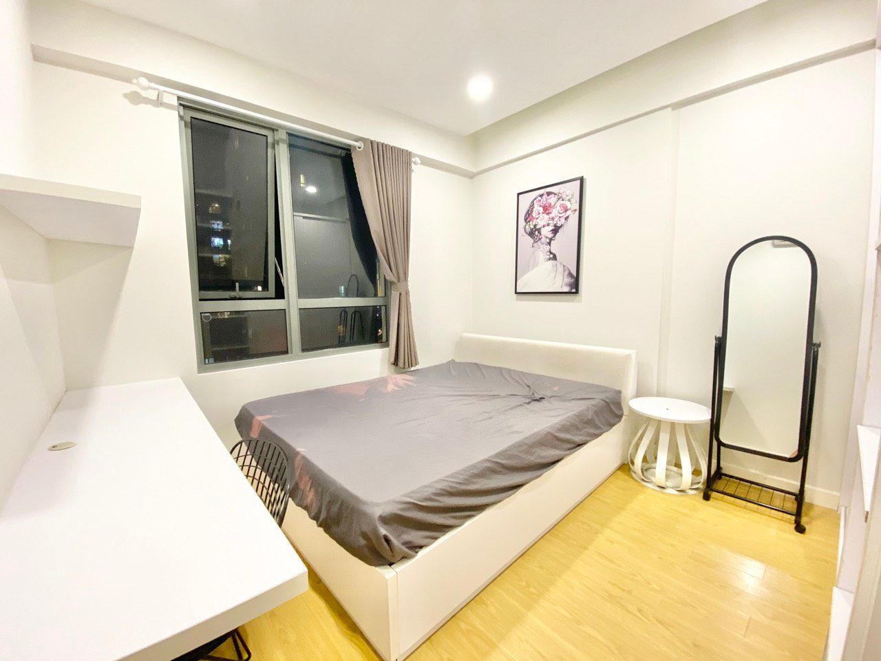 High floor 2BR for rent in Masteri Thao Dien - Modern furnished