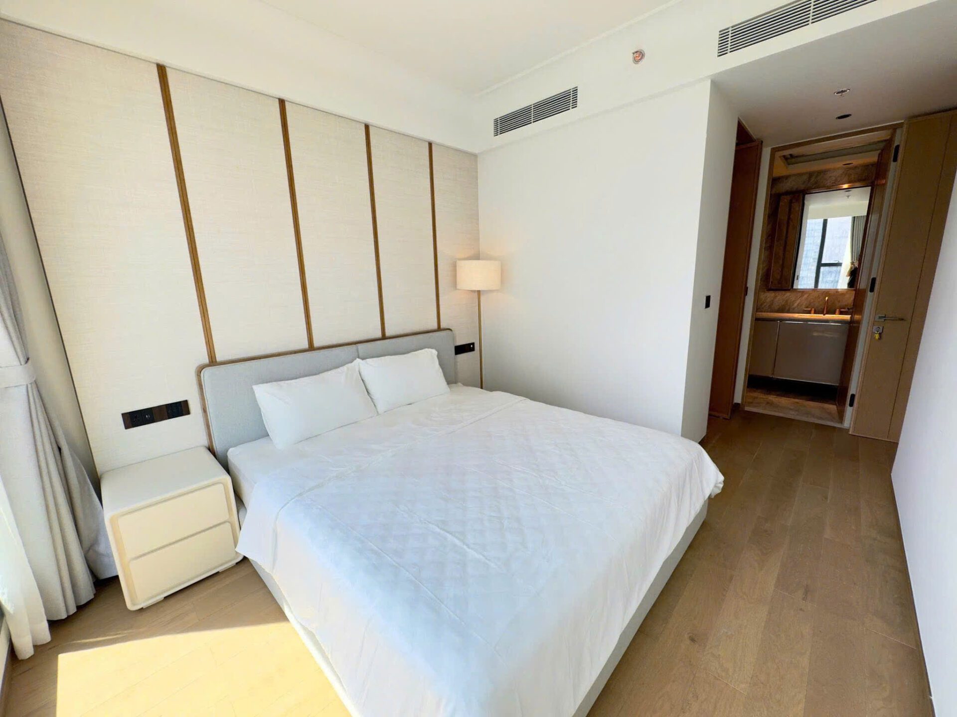 Luxury 2BR For Rent In Grand Marina District 1 With River View