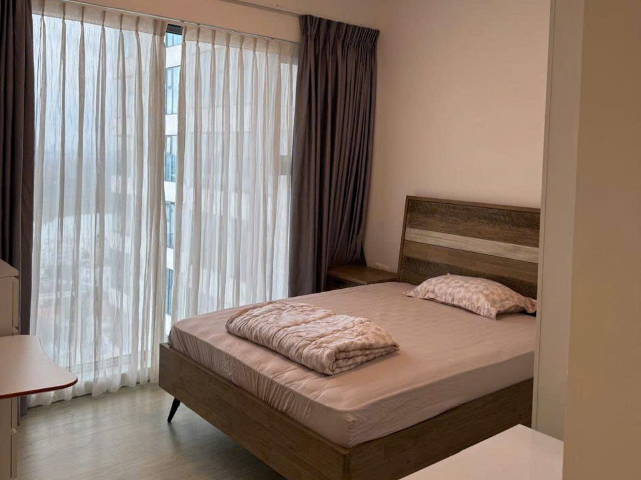 River view 2BR apartment for rent in Gateway - High floor serenity