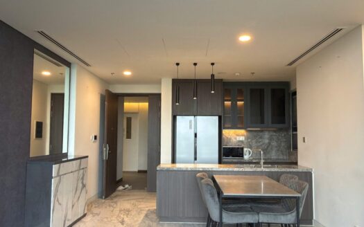 Cove Residence 2 bedrooms apartment for rent | City skyline view