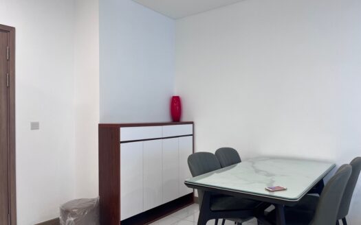 Sunwah Pearl Silver House 2 bedrooms for rent - Bright, pool view