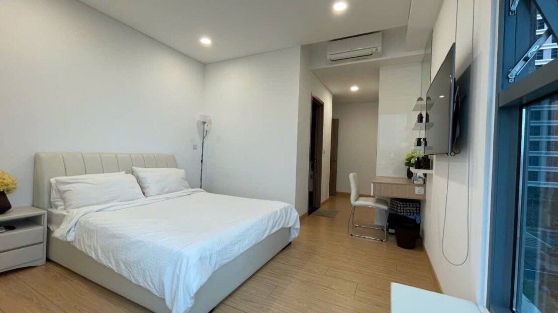 modern 2 bedroom apartment for rent - open river view