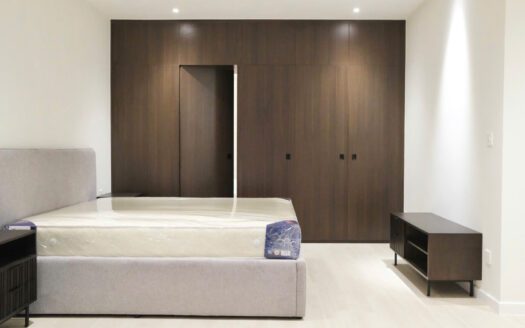 Vinhomes Central Park 4BR apartment for rent - Modern design, river view