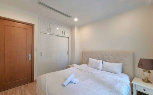 Furnished one bedroom apartment for rent at Landmark Plus Vinhomes