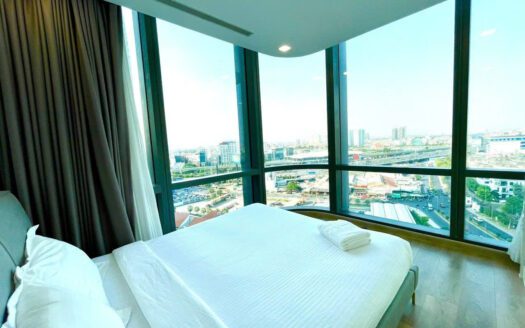 4 bedroom aoartment for rent in Landmark 81 modern interior