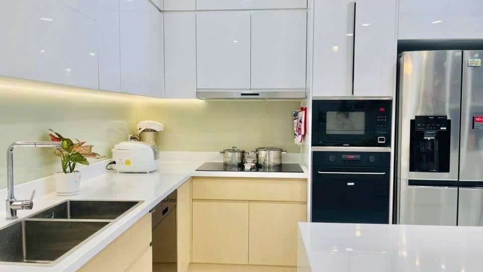 High-end 2BR apartment for rent at Sunwah Pearl | 2BR+1 |106m2