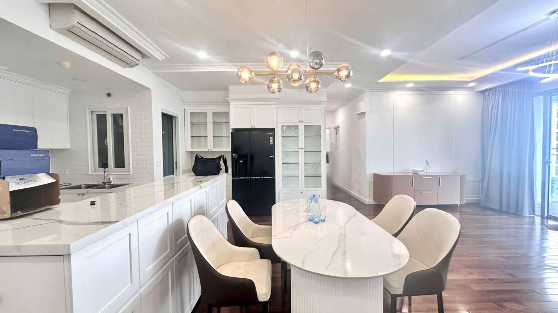 luxury 3br apartment rental in Estella Heights spacious 142m2
