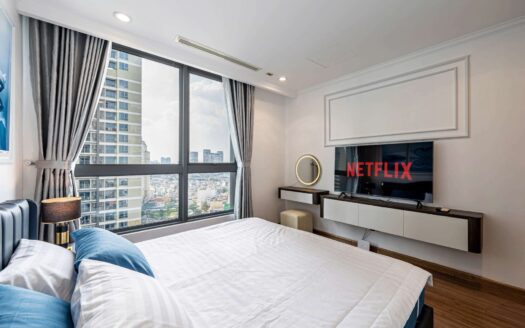 Vinhomes Central Park 3 bedrooms for rent: Great City View
