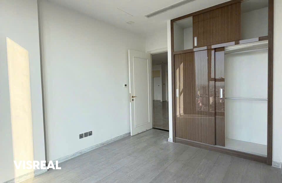 Vinhomes Golden River 3 Bedroom for Rent with Basic Furniture - 110m² open city view